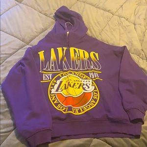 Men’s pullover hoodie